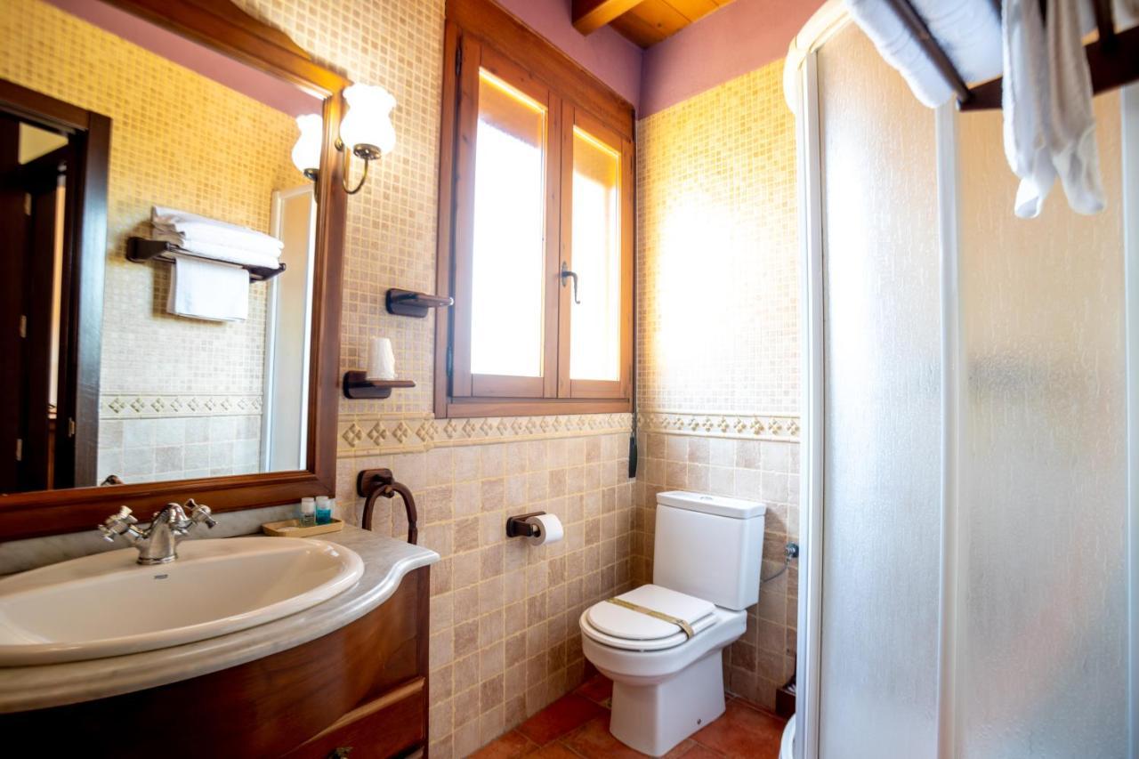 Hostal El Guerrer Todolella Esterno foto