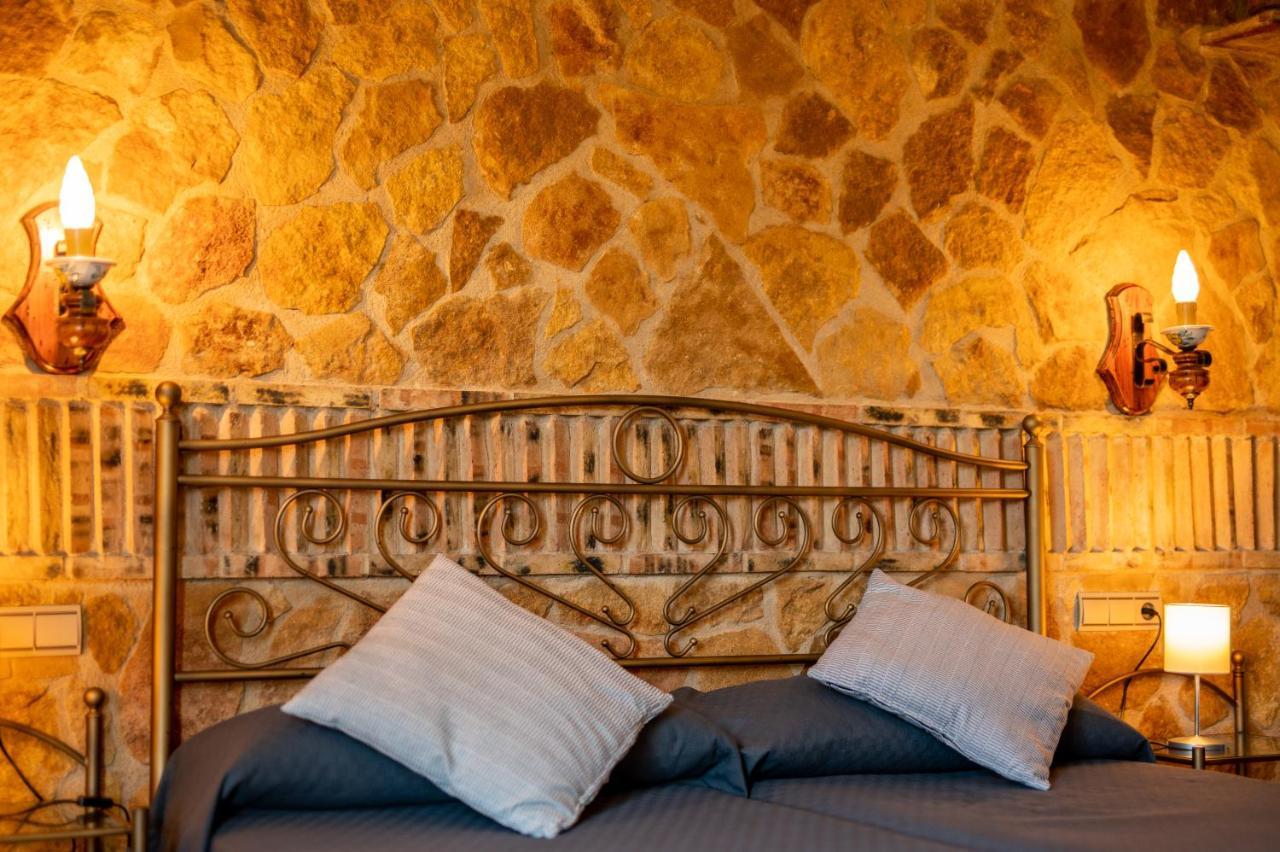 Hostal El Guerrer Todolella Esterno foto
