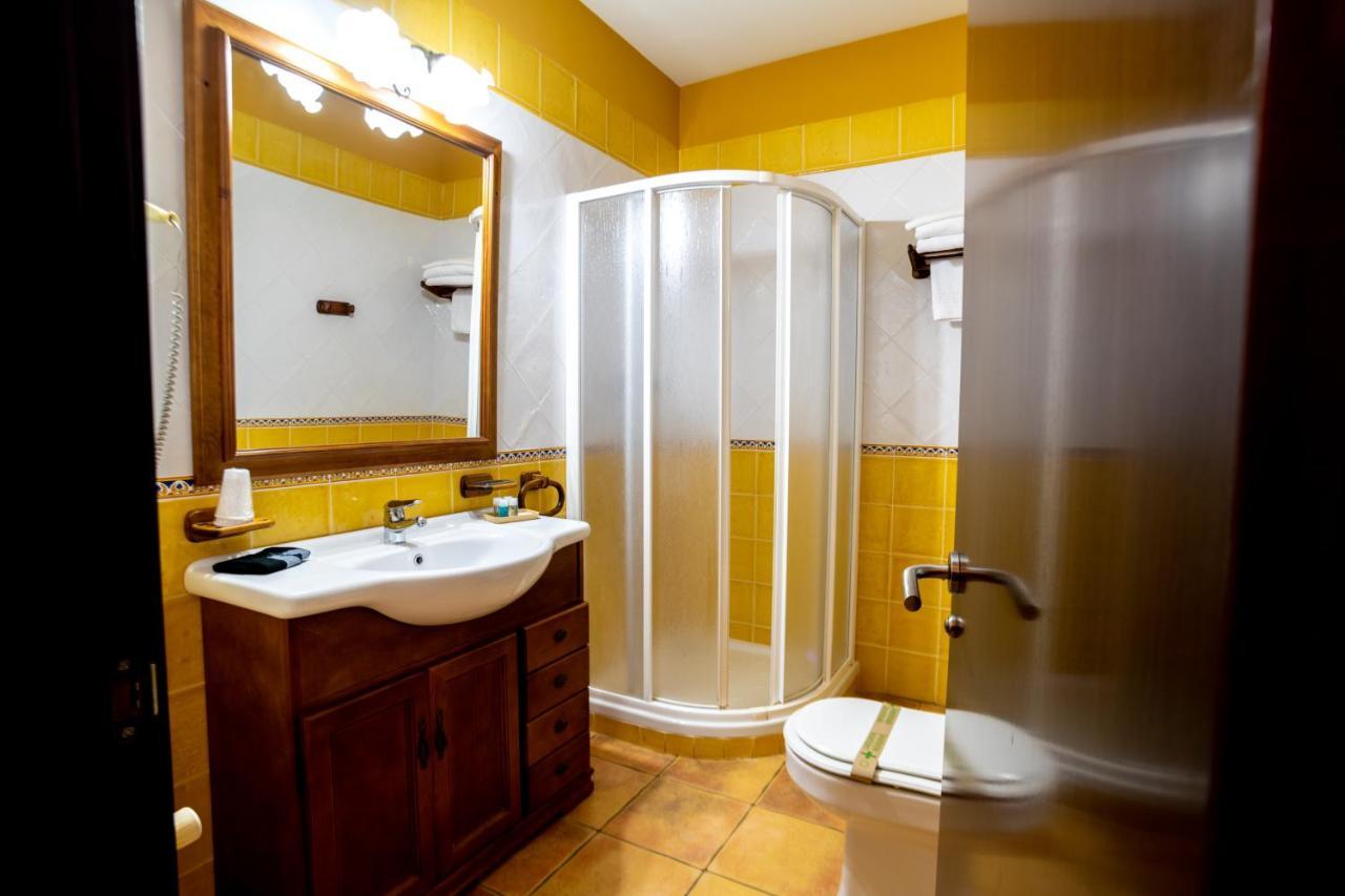 Hostal El Guerrer Todolella Esterno foto