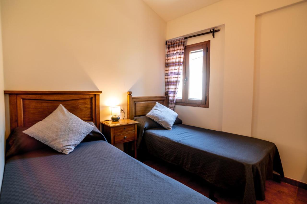 Hostal El Guerrer Todolella Esterno foto