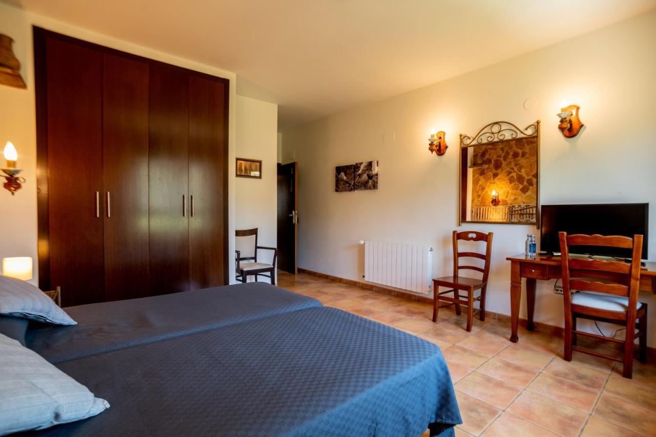 Hostal El Guerrer Todolella Esterno foto
